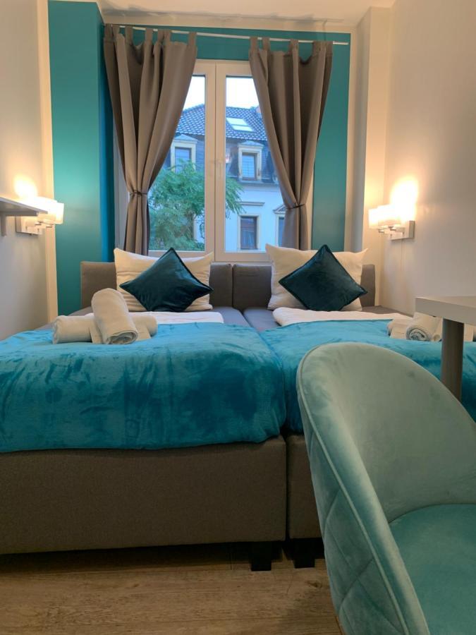 Understaytement Am Schloss Dresden Bagian luar foto
